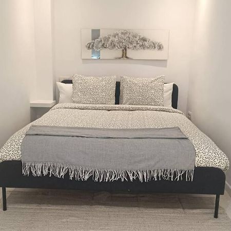 Loft En Retiro Apartman Madrid Kültér fotó