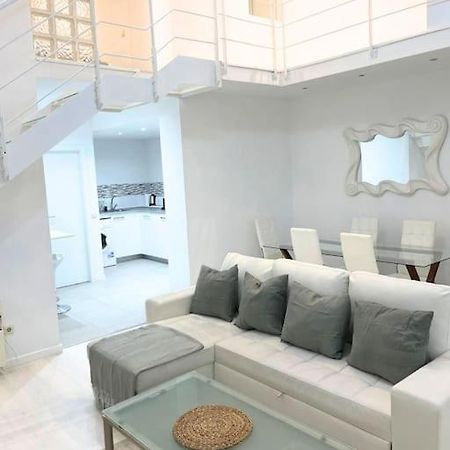 Loft En Retiro Apartman Madrid Kültér fotó
