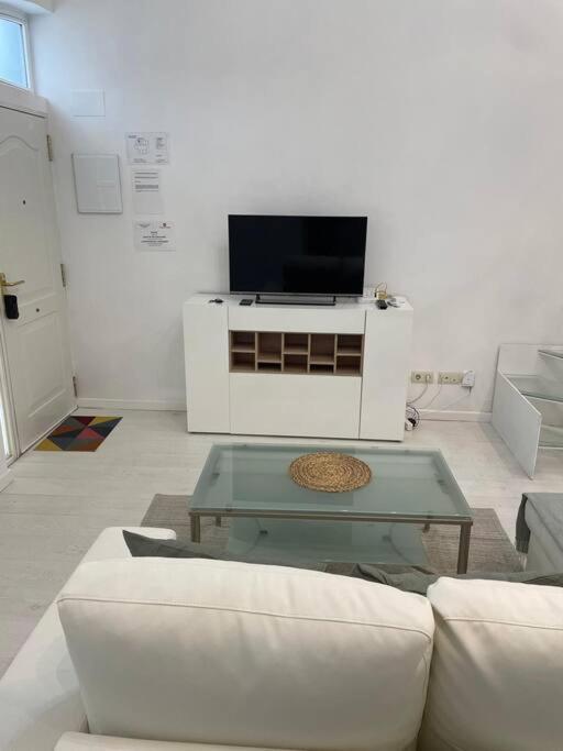 Loft En Retiro Apartman Madrid Kültér fotó